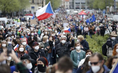 tüntetés csehország