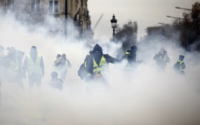 tüntetés párizs sárgamellényesek