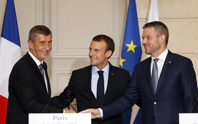 Macron Pellegrinivel és Babišsal találkozott