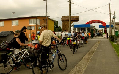 A korábbi kerékpártúrák során Ukrajnába is átkerékpároztak