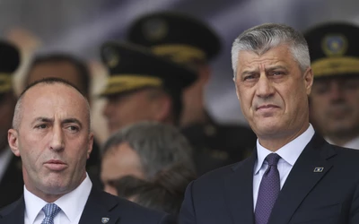 Ramush Haradinaj miniszterelnök, valamint Hashim Thaci államfő 