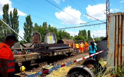 Vágtornócon a vasútállomás közelében siklott ki a tehervonat