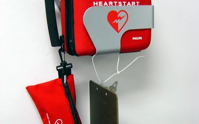 Nyilvános defibrillátor mentette meg egy férfi életét