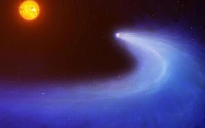 Furcsa, üstökösszerű exobolygót fedeztek fel