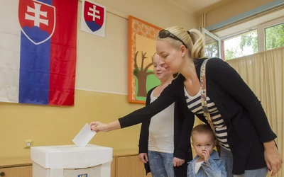 Fennakadások nélkül zajlik a referendum