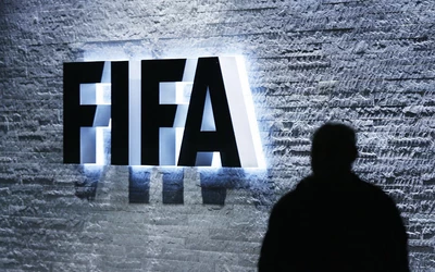 FIFA - Letartóztattak hat tisztségviselőt Zürichben