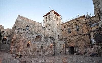Bezárt a jeruzsálemi Szent Sír-bazilika