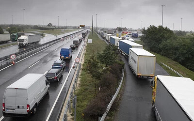 A magyarországi intézkedések óta többször is dugó alakult ki az átkelőkön ⋌(TASR)