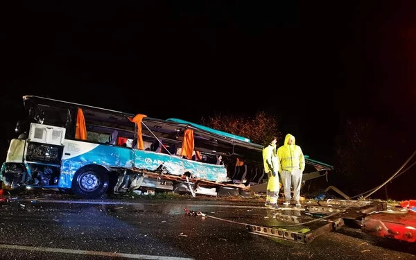 Nyitra megye támogatást nyújt a buszbalesetben érintett iskolának