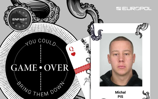 Ezt a két férfit már nemcsak a szlovák rendőrség, hanem az Europol is keresi