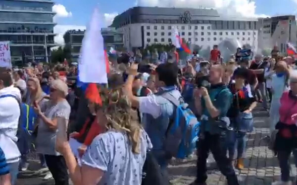 Kormányellenes tüntetés volt Pozsonyban