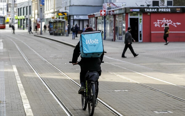 Boltok és kocsmák – csődök és pótmegoldások