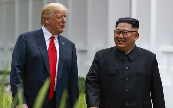 Kim Dzsong Un újra Észak-Koreába invitálta Donald Trumpot