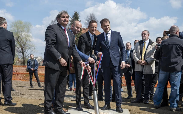 Újabb híd épül Magyarország és Szlovákia között