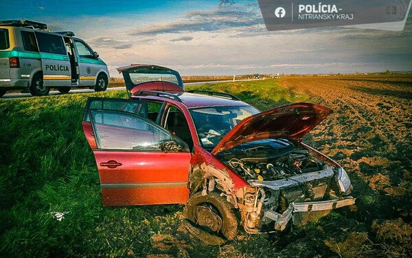 Ripityára törte autóját egy részeg sofőr Érsekújvárban