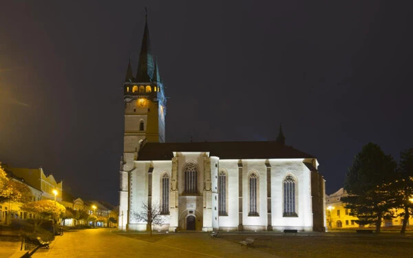 71 méter magas templomtoronyból ugrott ki egy szlovákiai férfi – azonnal meghalt