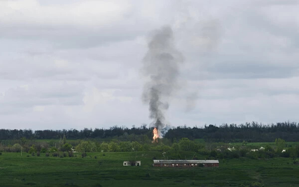 Lángokban áll egy orosz üzemanyagraktár a Kercsi-híd közelében