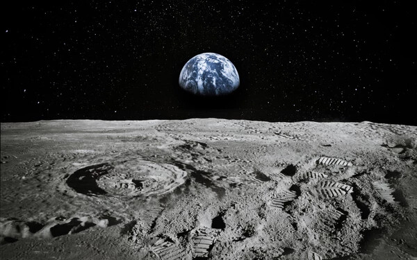 Tényleg távolodik tőlünk a Hold?