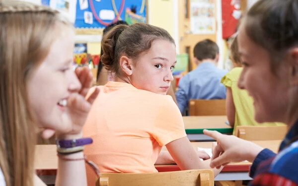 A szlovákiai oktatási intézmények 86%-ában égető probléma az iskolai bántalmazás