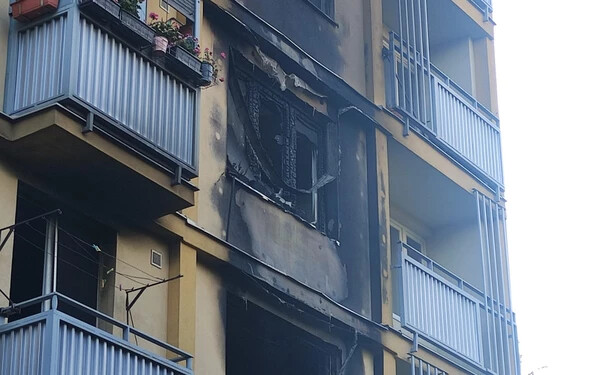 Tűz ütött ki a lakóházban, evakuálták az ott lakókat