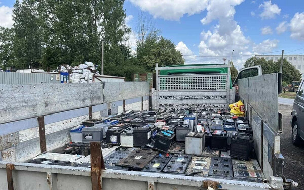 Közel ötezer kilogrammnyi veszélyes hulladékot szállított volna Magyarországról Szlovákiába