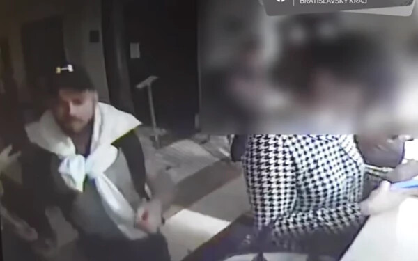 VIDEÓ: Laptopot lopott egy hotelből – Felismeri az elkövetőt?