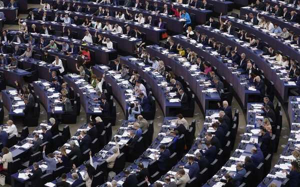 Európai Parlament k
