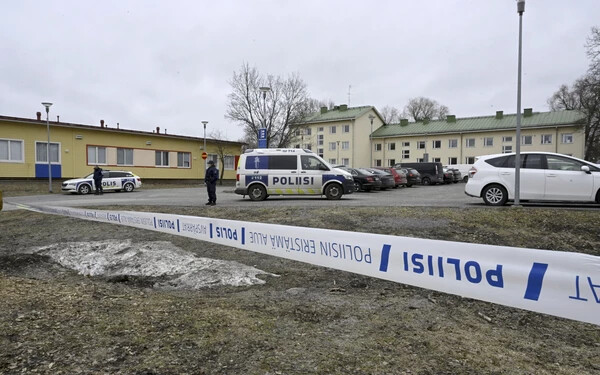 Meghalt a finnországi lőfegyveres incidensben megsebesült egyik diák