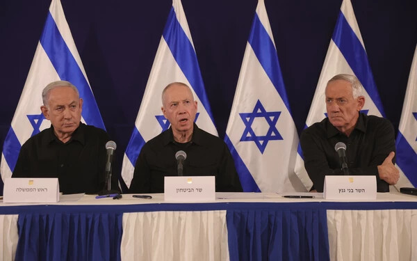 Izraelben az iráni támadásra adható válaszról tárgyal a szűk hadikabinet