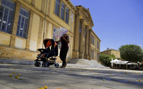 Cipruson megbénítja az életet a rendkívüli hőség