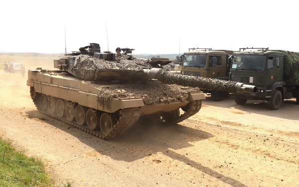 A felvételen egy Leopard 2A6-os tank látható (TASR-felvétel)