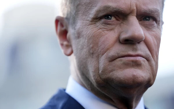 Donald Tusk k