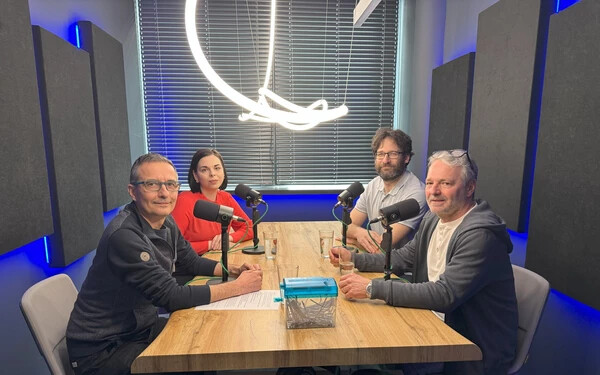 Hírdaráló podcast