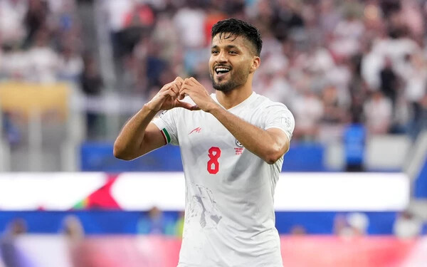 Irán