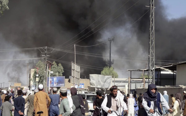 Afgán konfliktus – Mazar-i-Sarif is elesett