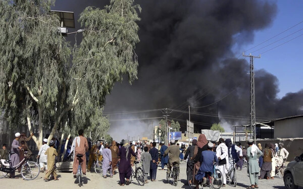 A tálibok elkezdtek minden irányból betörni Kabulba