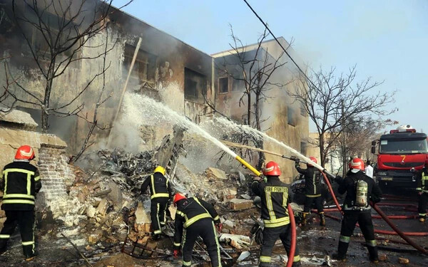 Lezuhant egy iráni harci repülő, többen meghaltak