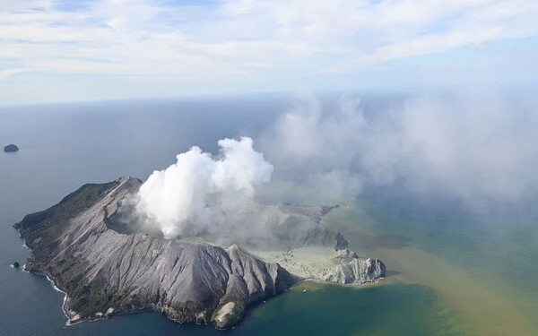 új-zéland vulkánkitörés