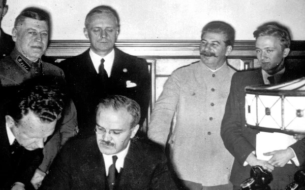 Molotov-Ribbentrop-paktum