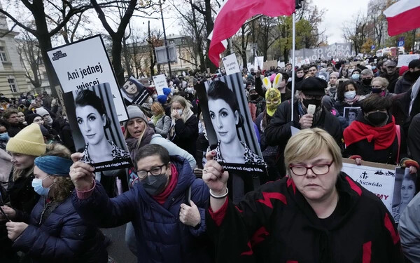 lengyelország tüntetés