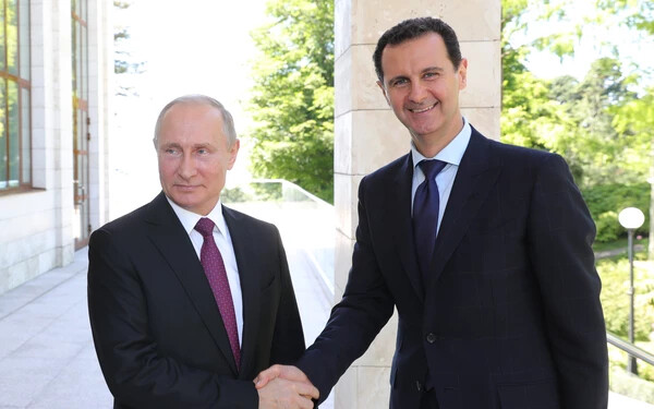 Vlagyimir Putyin és Bassár el-Aszad 