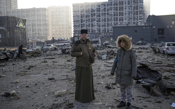 Helyszíni felvételeken a lebombázott kijevi áruház