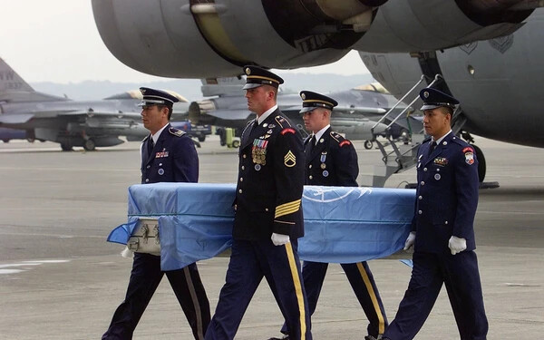Phenjan visszaadta 200 elesett amerikai katona maradványait