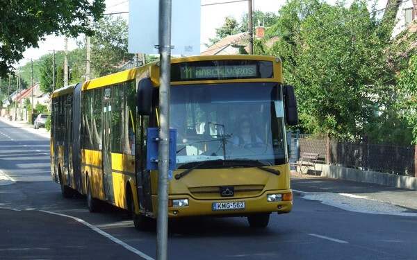 megütötte a buszsofőrt