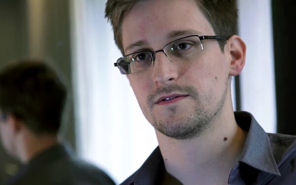 A megfigyelések leállítását, Snowden védelmét követelik Hongkongban