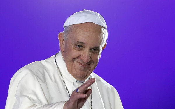 "Ferenc pápa vagyok, tegeződjünk" 