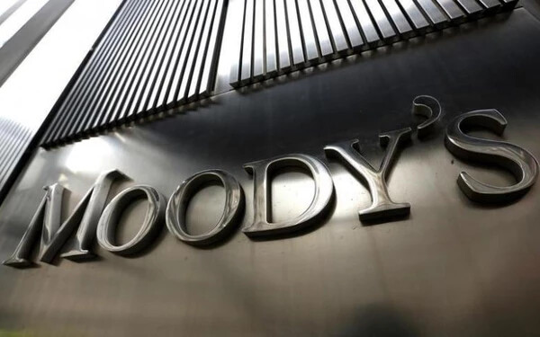 Felminősítésre jelölte Szlovákiát a Moody's