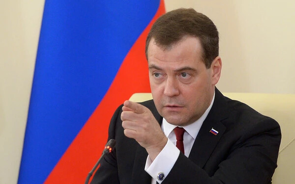 Medvegyev kiszámíthatatlannak nevezte a washingtoni kormányzatot