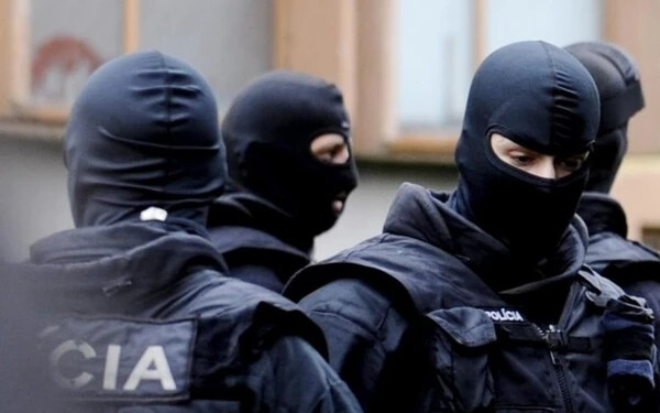 Sorozatos kommandós akciók Dél-Szlovákiában, 13 személy őrizetben