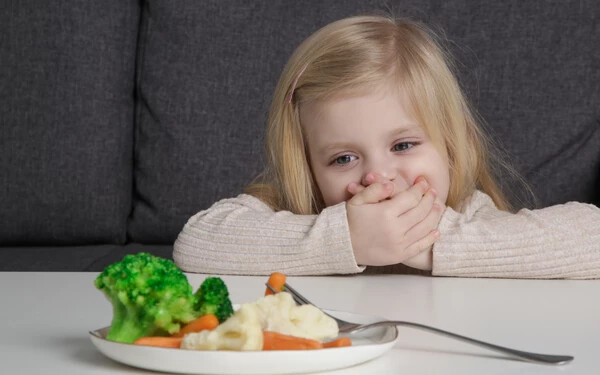 A káposztafélék: a káposzta, a kelkáposzta, a brokkoli, és a karfiol egy speciális enzimet tartalmaznak, ami egyes gyermekek esetében akár undort is kiválthat.